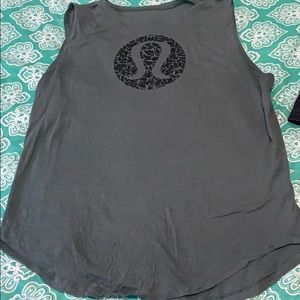 Lululemon expression Brunswick tank